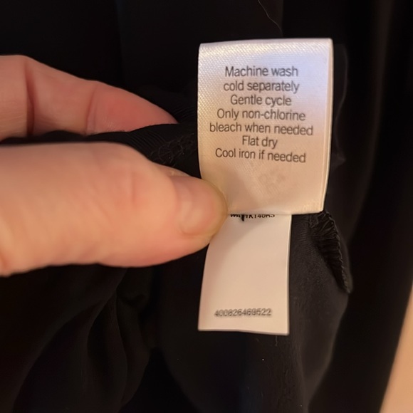 Apt 9 short sleeve top with pretty lace detail. - Picture 6 of 6